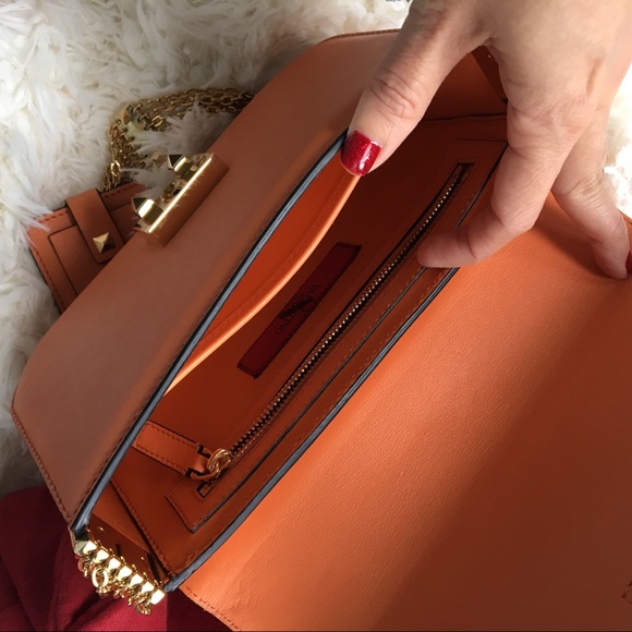 Valentino Garavani Small Chain Rockstub Handbag - Picture 3 of 6